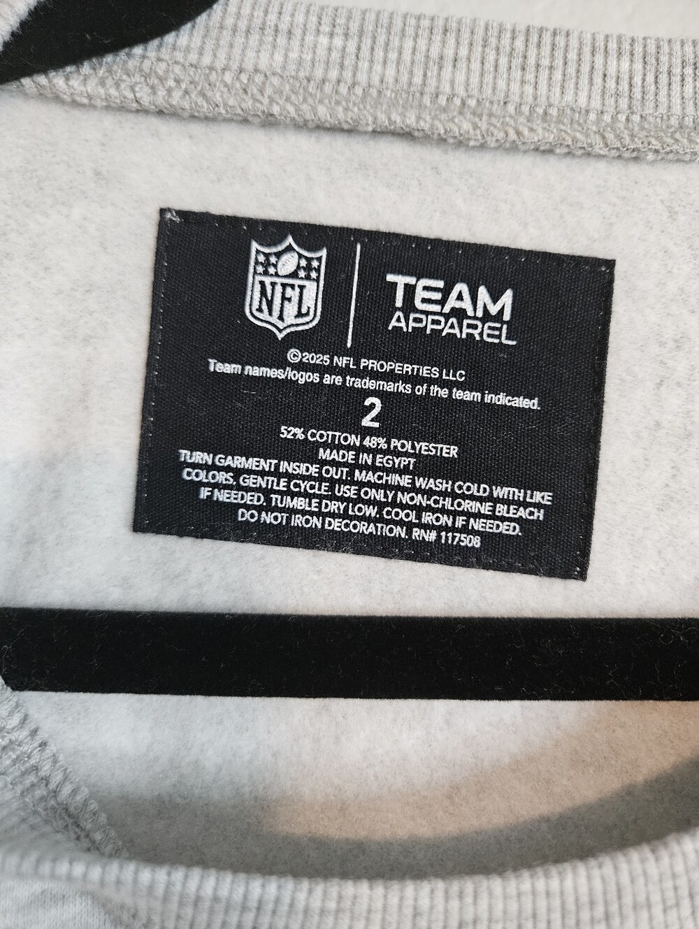 Torrid NFL Chicago Bears Rhinestone Relaxed Fleece Crew Sweatshirt Size 2X NWT - Picture 7 of 9